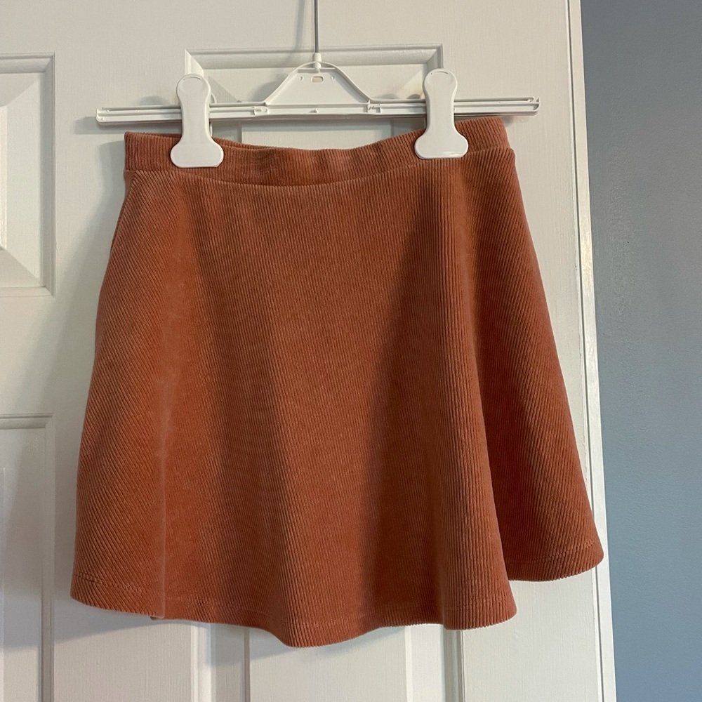 Forever 21 Pint Velvet Skirt